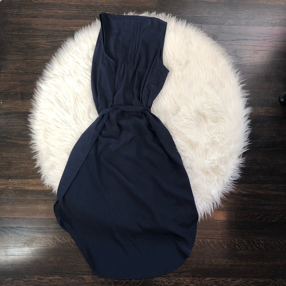 White House Black Market - SLEEVELESS MIDI DRESS - Picture 5 of 6